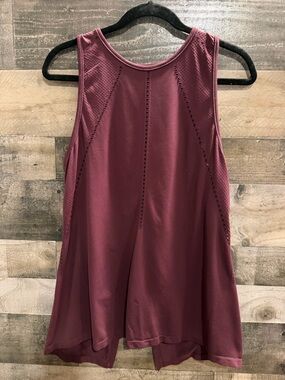 Sleeveless Athleta Tank Top - Wine
